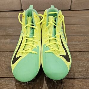 Nike Alpha Menace Football Cleats, Size 16